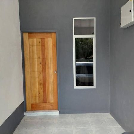 Roomstay Umi Kemasik Kültér fotó
